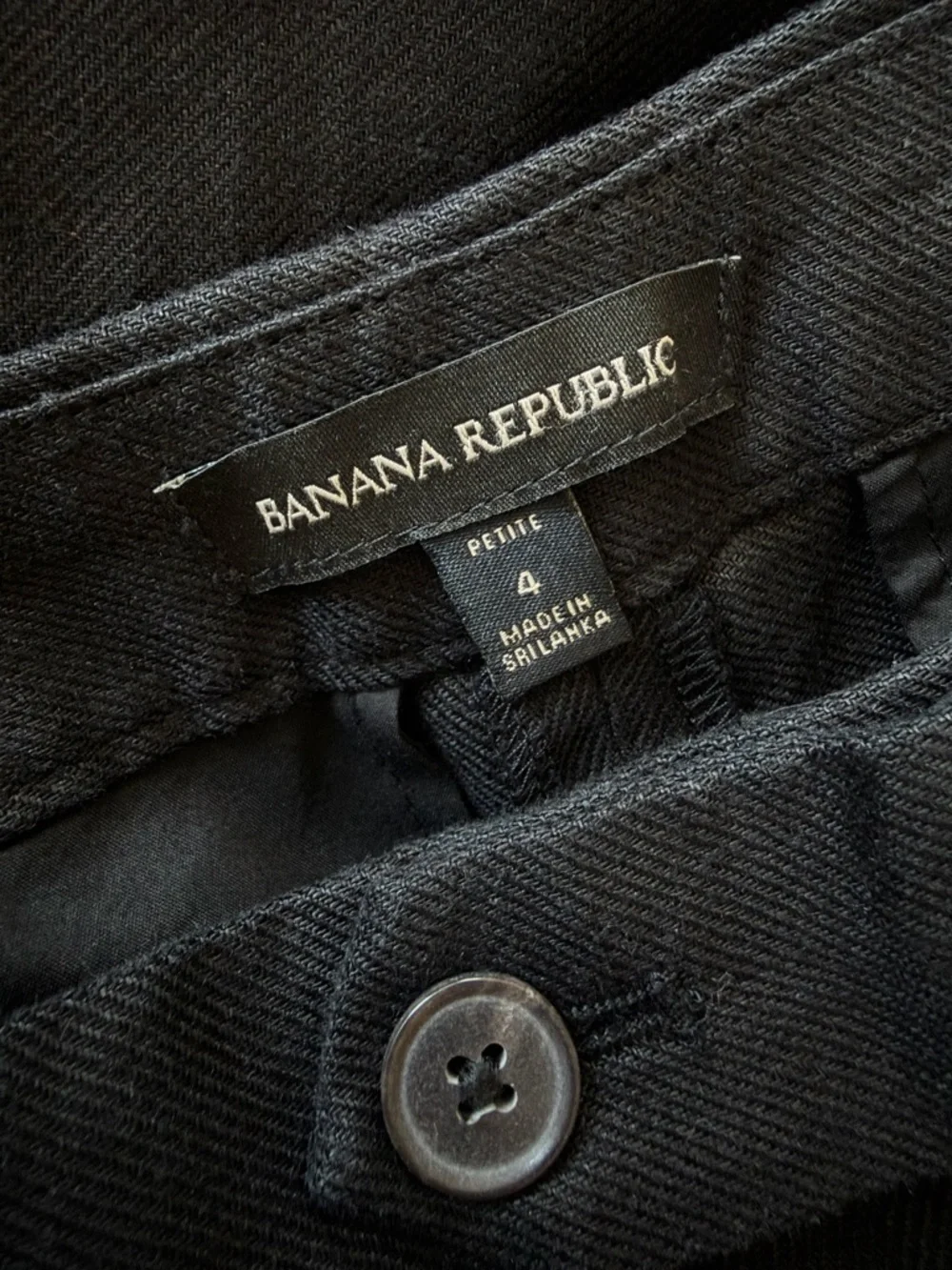 Banana Republic Heritage Expedition Cargo 100% Linen Pant in Black Size 4 Petite